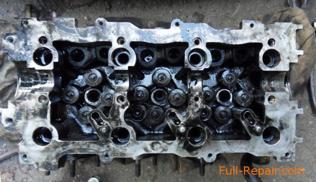 Cylinder head with valves exhaust manifold removed 