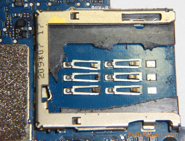  Broken connector SIM-card without the extra plastic parts 
