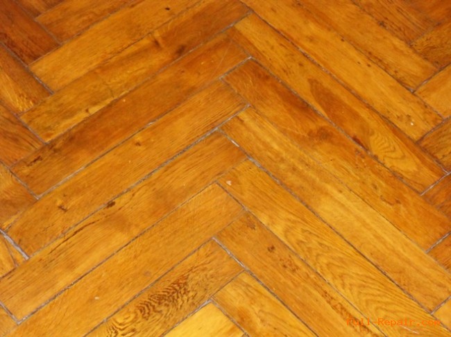 Parquet floor covered by varnish