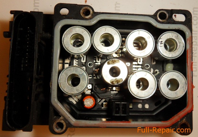 Solenoidy block ABS