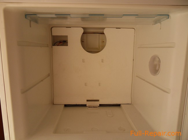 Parse fridge freezer Bosch Intelligent FrostFree 40, no fan and the rear cover 