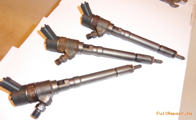 Common rail injectors