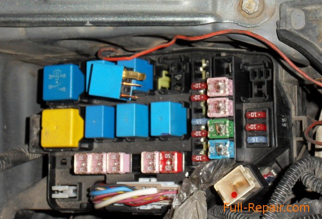 Rele fuel pump fuel pump izvlecheno Rele izvlecheno