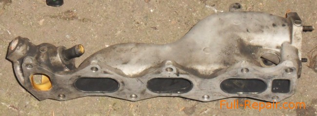 The intake manifold removed The intake manifold removed