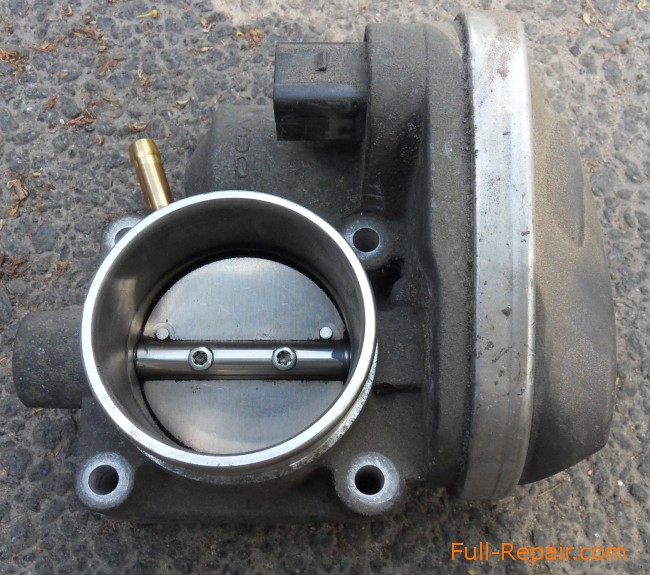 Previous throttle, top view remove the throttle valve, top view