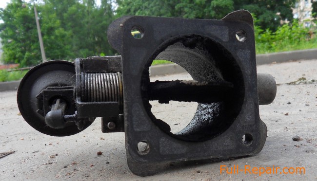 Zagryaznennaya throttle butterfly zaslonka Zagryaznennaya zaslonka