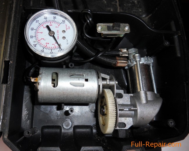 The insides are in place. The compressor renovated The insides are in place. The compressor renovated